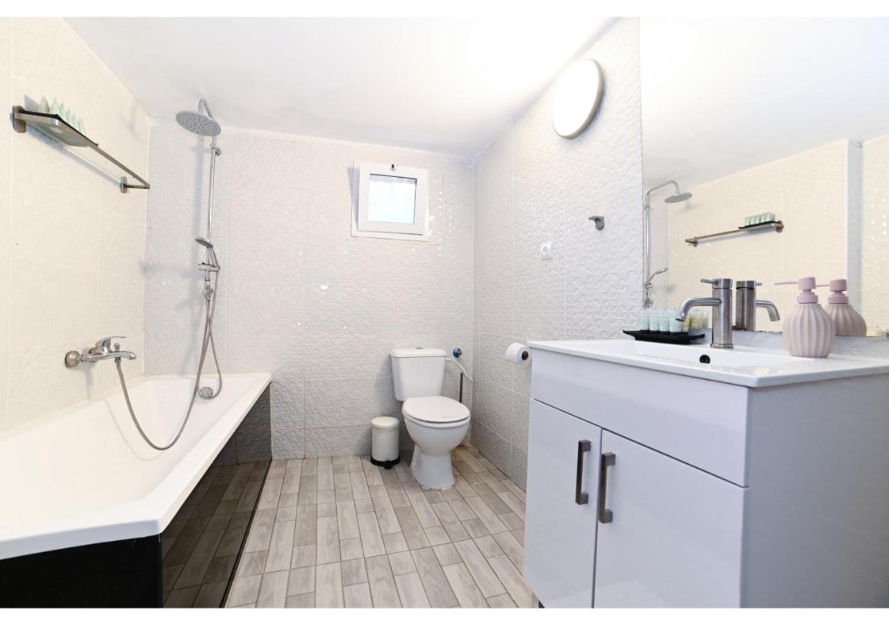 Bazelet With Private Pool In * Tiberias
