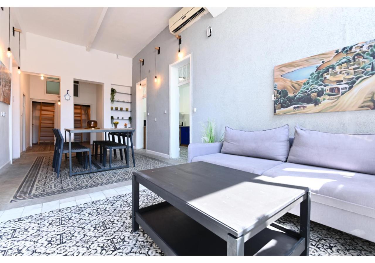 Bazelet With Private Pool In Villa Tiberias